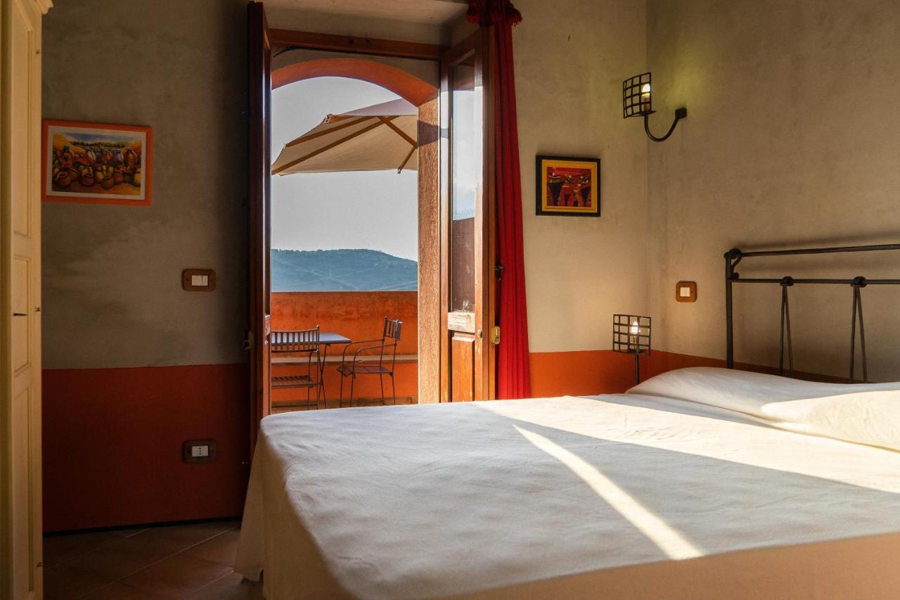 Bioagriturismo Antica Sena Milici Luaran gambar