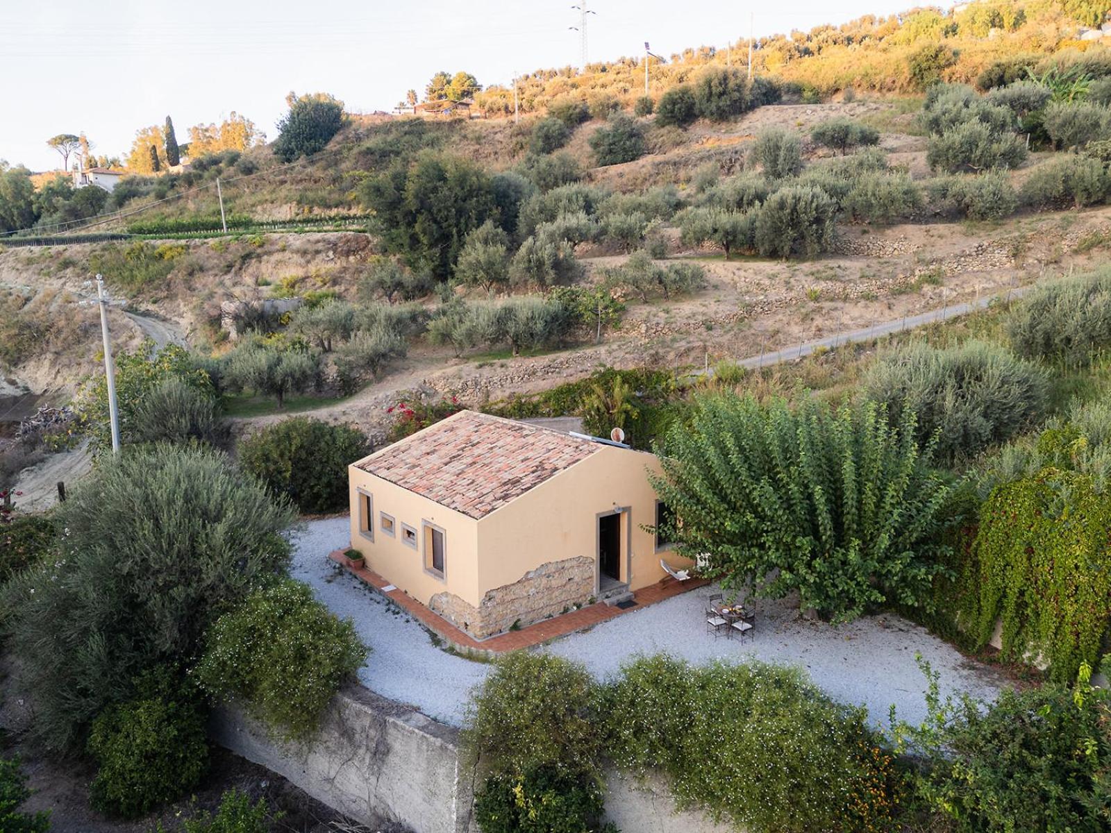 Bioagriturismo Antica Sena Milici Luaran gambar